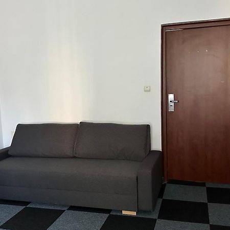 Lezzet B&B Pokoj Goscinny & Turkishrestaurant Warszawa Exteriör bild