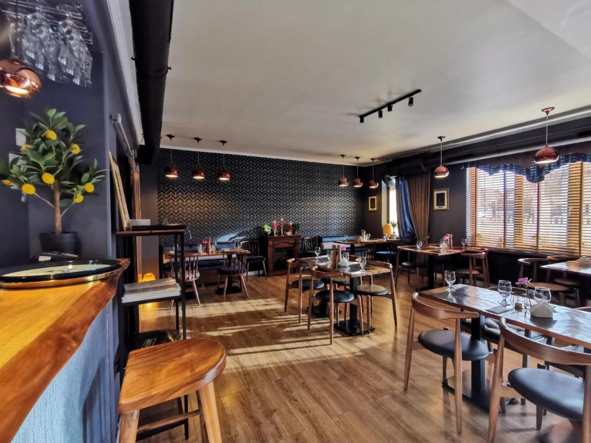 Lezzet B&B Pokoj Goscinny & Turkishrestaurant Warszawa Exteriör bild