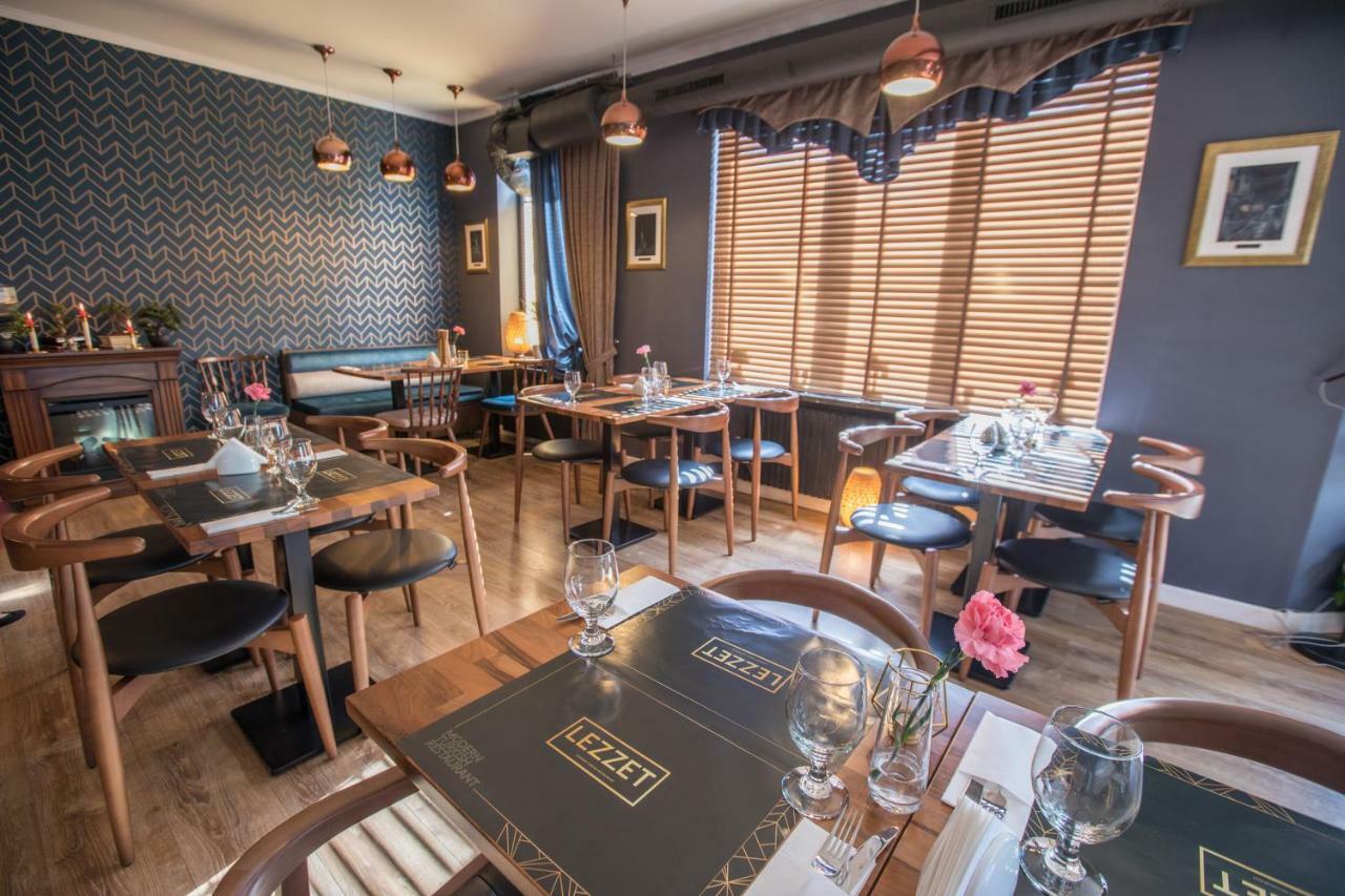 Lezzet B&B Pokoj Goscinny & Turkishrestaurant Warszawa Exteriör bild